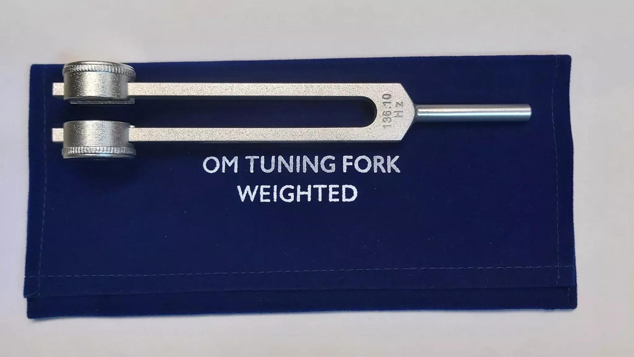 Cosmic Mid-OM Tuning Fork 136.10Hz Weighted – 10018