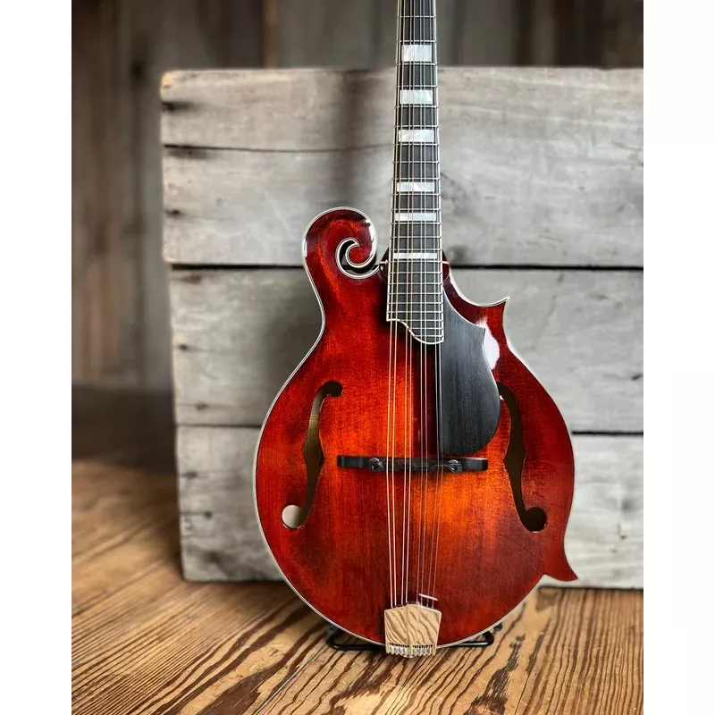 Eastman MD615 Classic Mandolin & Case