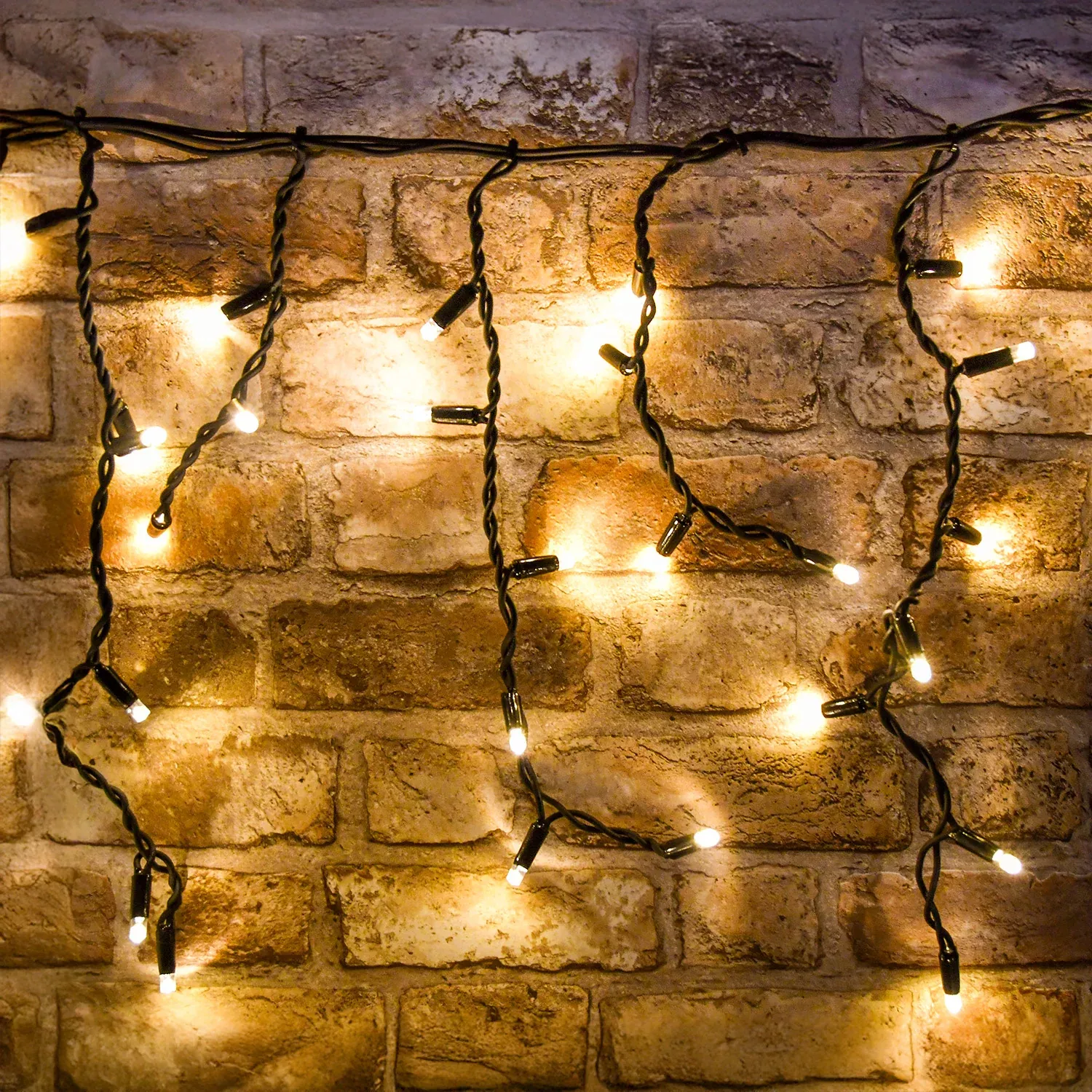 LYYT Connectable Icicle-Inspired Outdoor LED String Lights – 100CONI-WW