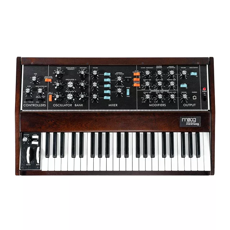Moog Model D (2022) – 44 Key 3 Oscillator Classic Analog Synthesizer